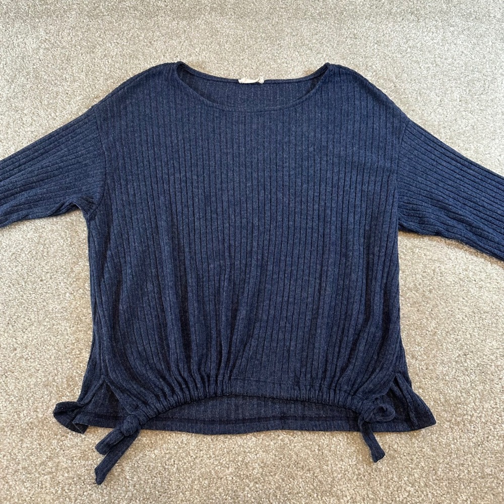 Crescent Navy Blue Ribbed Knit Long Sleeve Cinched Tie Hem Top Womens Medium - Picture 2 of 4